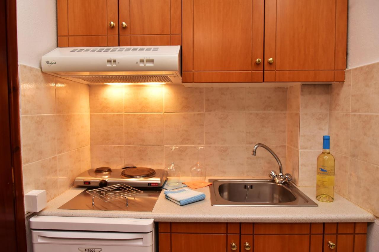 Apartment Filoxenia 1 *